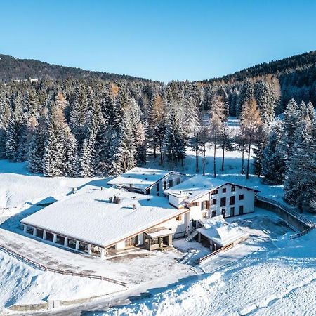 Hotel Casa Alpina Фольгарія Екстер'єр фото