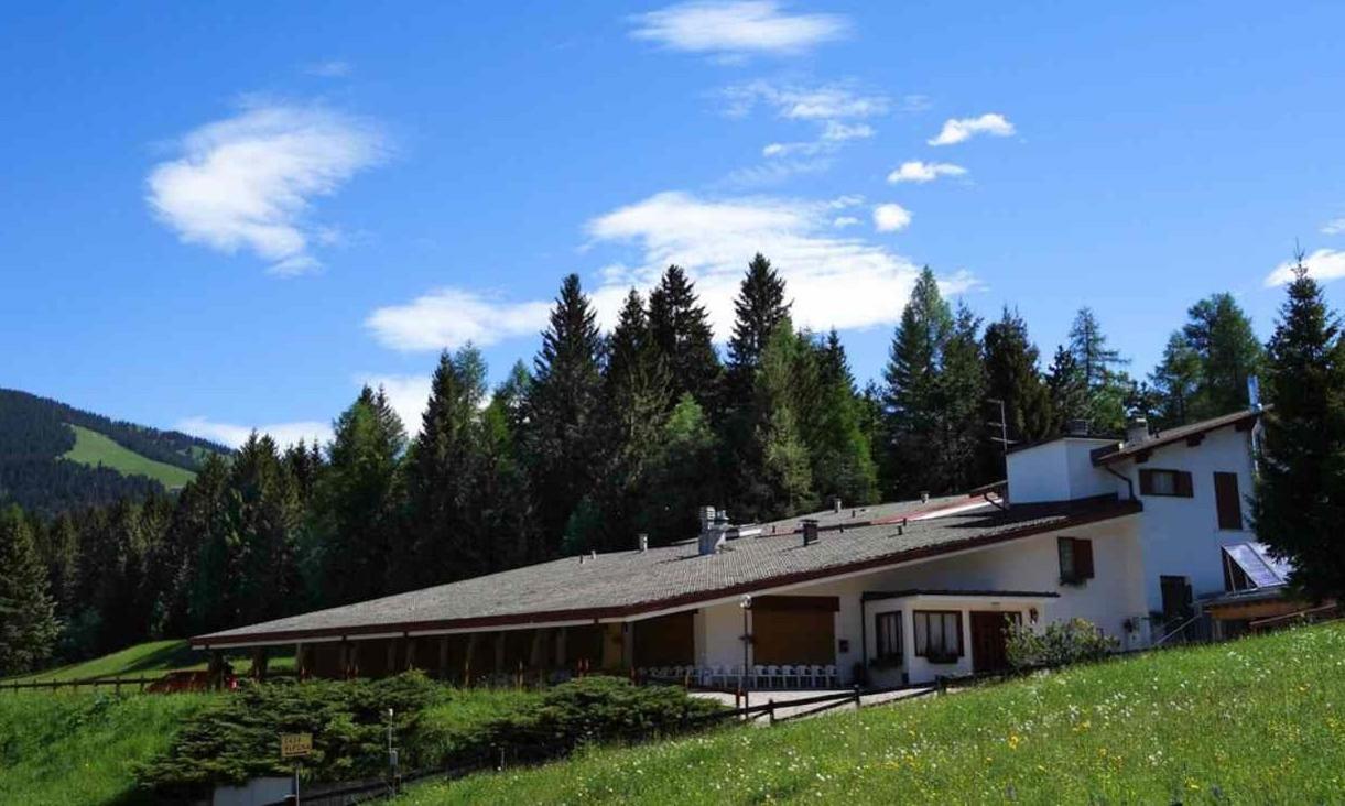 Hotel Casa Alpina Фольгарія Екстер'єр фото
